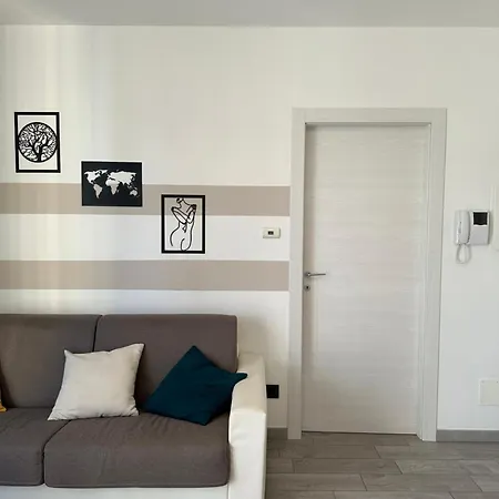 Urban Chic House Apartment