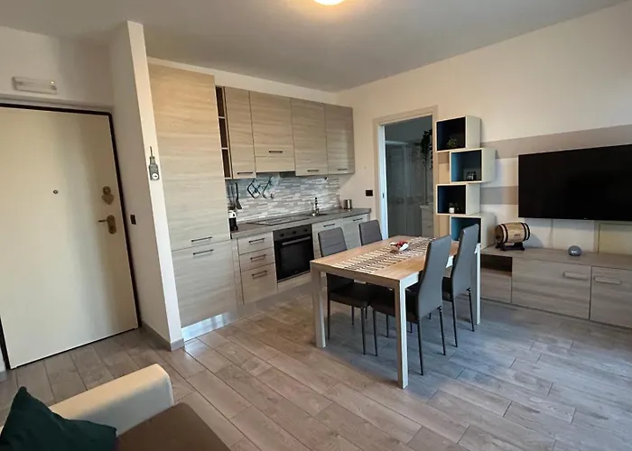דירה Urban Chic House
